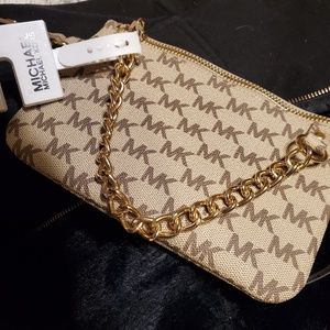 MICHAEL KORS FANNY PACK